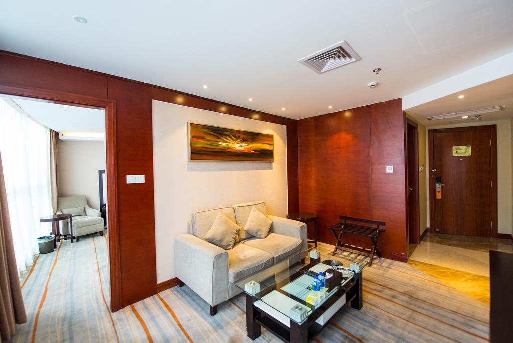 שנגחאי Vienna International Hotel - Expo Branch מראה חיצוני תמונה
