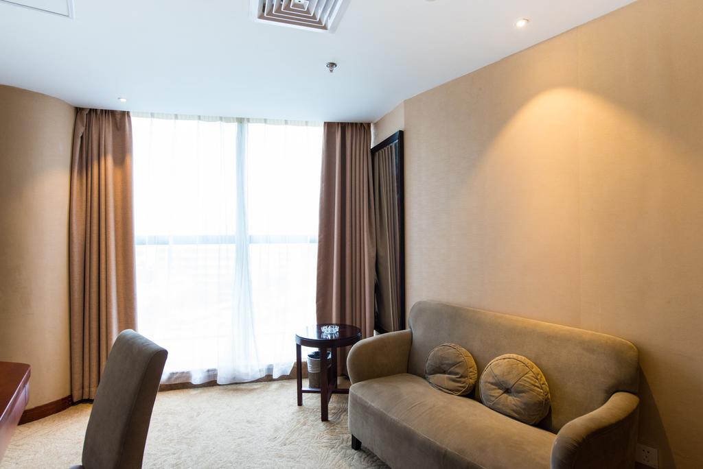 שנגחאי Vienna International Hotel - Expo Branch מראה חיצוני תמונה