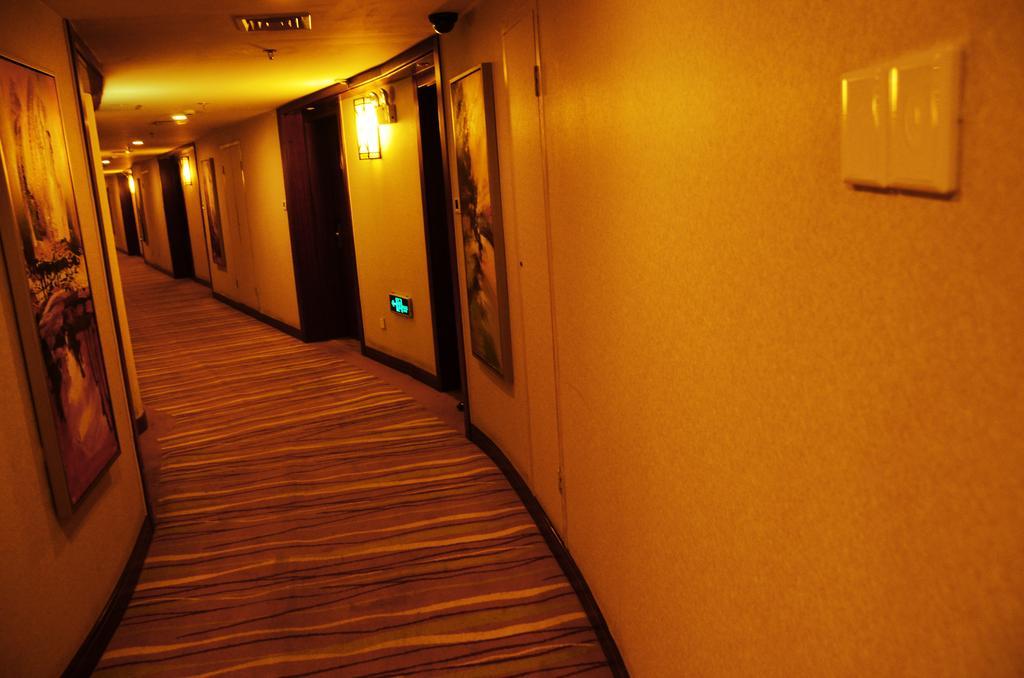 שנגחאי Vienna International Hotel - Expo Branch מראה חיצוני תמונה